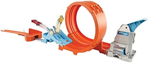 Brand new 🛒 Rapid Raceway Champion Action Hot Wheels Championship Track Speed Boost Oval Track Ages 4 And Older 🧨