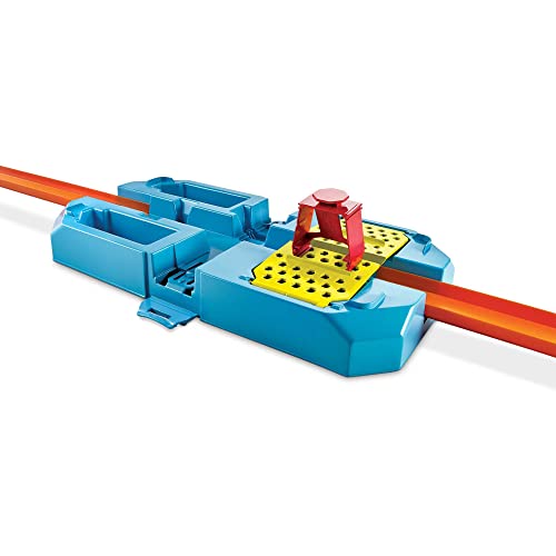 Wholesale 🥰 Track Builder Unlimited Stunt Crash Box Playset With 18 Building Components In Storage Box With Lid &amp; One 1:64 Scale Hot Wheels Car Awesome Gift For Kids 6 To 12 Years Old 🌟