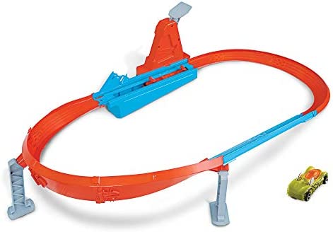 Brand new 🛒 Rapid Raceway Champion Action Hot Wheels Championship Track Speed Boost Oval Track Ages 4 And Older 🧨